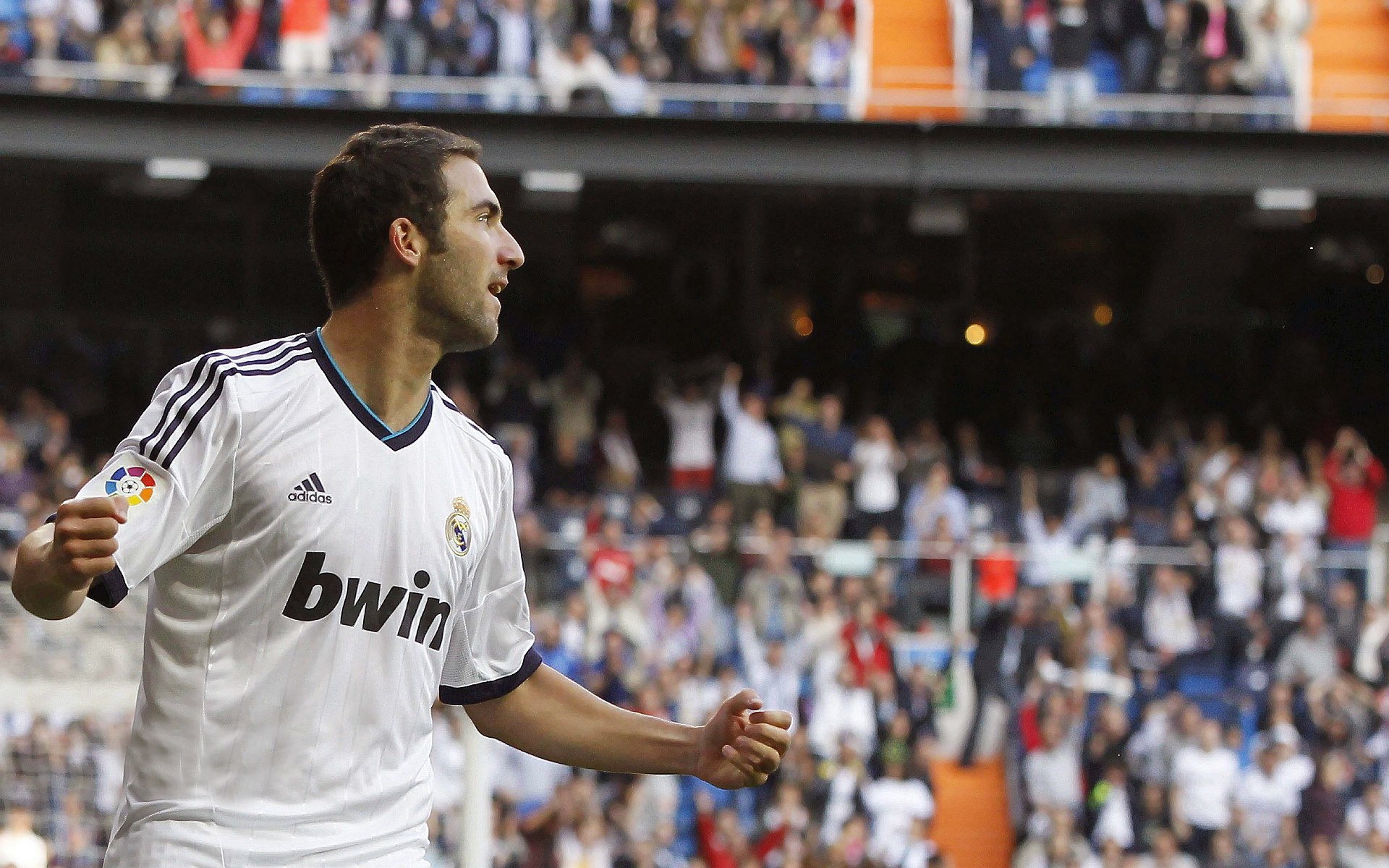 莱比锡红牛足球俱乐部再次成为焦点,莱比锡红牛是哪国球队