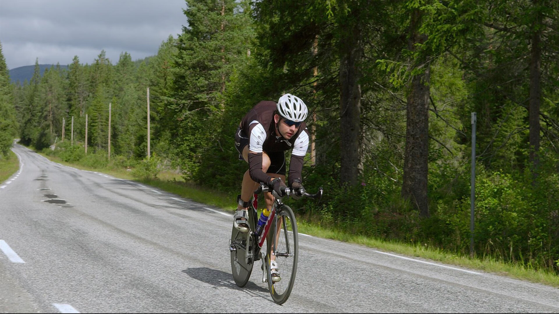最精彩瞬间:张伟三分线外连续得分点燃现场!,张伟三集